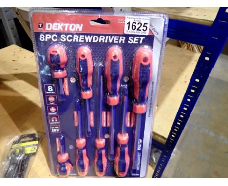 New unused magnetic screwdriver set. UK P&amp;P Group 1 (£16+VAT for the first lot and £2+VAT for subsequent lots) 