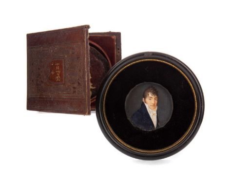 REGENCY PORTRAIT MINIATURE OF A GENTLEMAN,IN THE MANNER OF BIANCA BONI,watercolour on ivory, 6.2cm diameter, framed and under