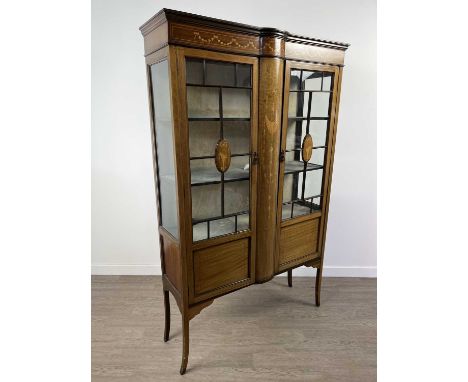 EDWARDIAN INLAID MAHOGANY DISPLAY CABNIET,decorated with ribbon and husk festoons above two glazed doors, 106cm wideOne decor
