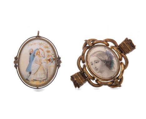 LATE 19TH/EARLY 20TH CENTURY CONTINENTAL MINIATURE,watercolour on ivory depicting a courting couple, hammered Continental sil