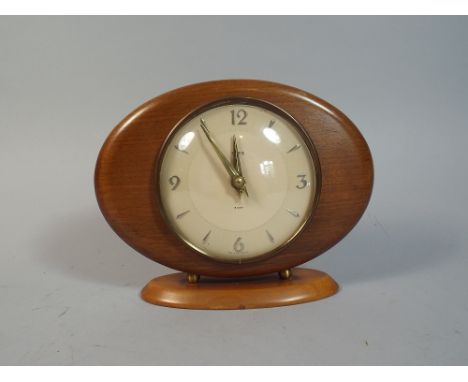 A Vintage Smiths Eight Day Mantle Clock 