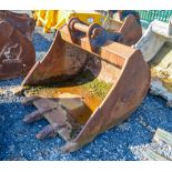 4ft digging bucket to suit JCB JS130