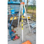 Yale fall arrest/recovery tripod 1806-6846