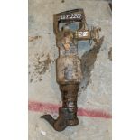 Pneumatic demolition pick CW