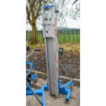 Genie SLA-15 manual hoist ** Legs missing  & no forks **