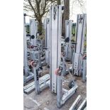 Sumner 2015 manual hoist LK85U343 ** Parts missing & no forks **