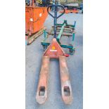 Hand hydraulic pallet truck N512570