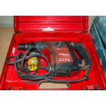 Hilti TE300 110v SDS rotary hammer drill c/w carry case ** Chuck parts missing ** CW50144