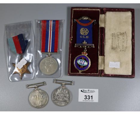 Assorted medals and jewels to include; Royal Ancient Order of Buffaloes silver and enamel medal, George VI Defence medal, Que