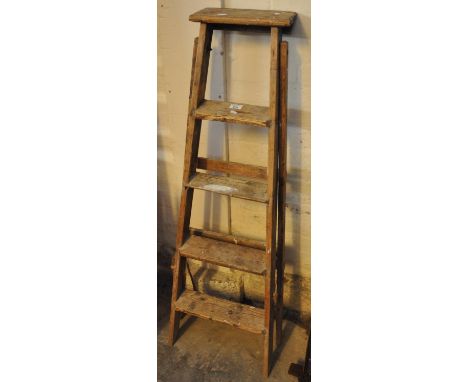 Vintage wooden folding ladder. (B.P. 21% + VAT) 