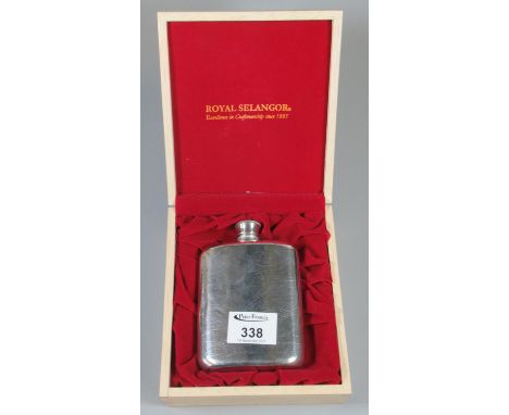 Royal Selangor pewter hip flask in original box.(B.P. 21% + VAT) 