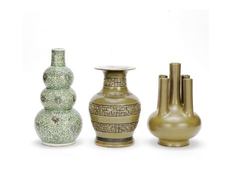 A GROUP OF TWO TEADUST VASES AND A POLYCHROME VASEKangxi six-character mark, 19th/20th centuryComprising: a five-spouted tead