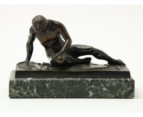 De stervende Galliër, bronzen sculptuur, gesigneerd: Akt - Ges v. H. Gladenbeck u S (= Berlin Gladenbeck Gießerei und Sohn), 