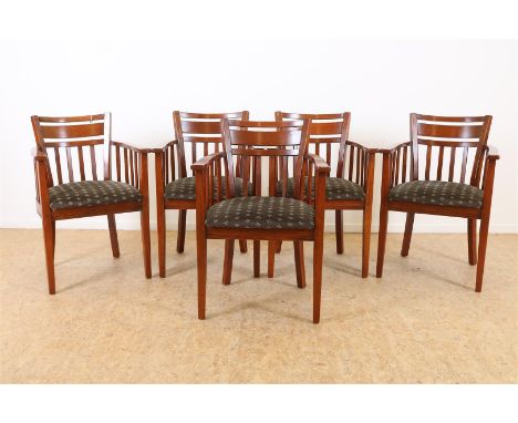 Serie van 5 eiken Bannink armstoelen, model Breughel.