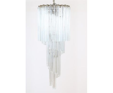 Deels vernikkeld vintage Hollywood Regency hanglamp met glazen prismapegels, toegeschreven aan ontwerp Poalo Venini voor Mura