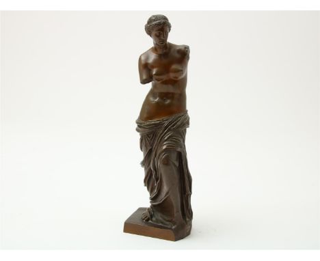 Grand Tour bronzen sculptuur van 'Venus van Milo', met gietersmerk: R. Bellair &amp; Co Berlijn, h. 35 cm. 