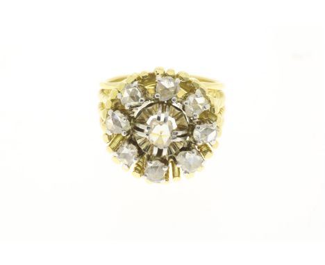 Geelgouden ring bezet met diamant oud slijpsel in witgouden zetting, circa 0.25 ct., G-H, SI-P, gezet gemeten en beoordeeld, 