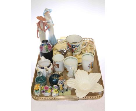 Tray lot with Beswick seal, commemoratives, posies, art glass paperweight, etc