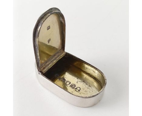 A George III silver snuff box, London 1796, 20 g 