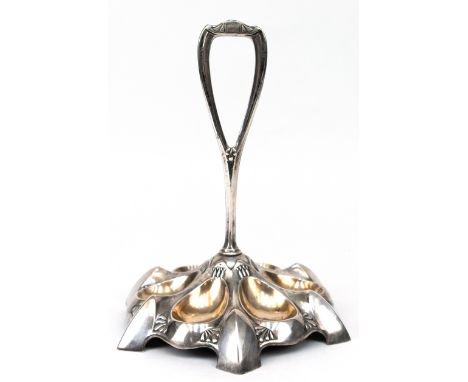 Jugendstil-Eierhalter, WMF, versilbert, gemuldeter Ständer für 6 Eier, auf 6 Füßen mit mittiger Handhabe, H. 25 cm, Dm. 21 cm