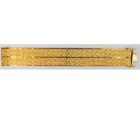 Armband, vergoldet, 18 k, Steckschloß mit 2 Sicherheitsachten, L. 19,5 cm, B. 2,8 cm