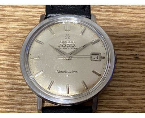 A gent's stainless steel Omega Constellation Automatic Chronometer wrist watch, with date indicator, centre seconds, on leath
