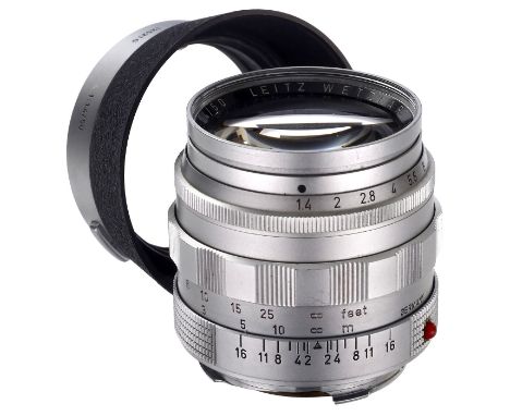 Summilux-M 1,4/50 mm, um 1959Leitz, Wetzlar. Nr. 1691626, beliebtes lichtstarkes Standard-Objektiv. SOOME wurde nur 4 Jahre p