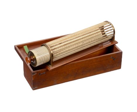 Edwin Thacher's Rechenwalze Mod. 4012, um 1915Große amerikanische Rechentrommel, patentiert von Edwin Thacher am 1. November 