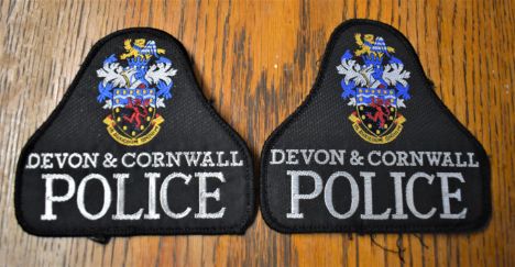 Devon &amp; Cornwall Police Cloth Pullover Patches (2) EIIR Crown