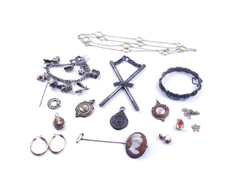 A PAIR OF 9CT GOLD EARRINGS AND FURTHER MOSTLY JEWELLERY (15)Comprising; a pair of 9ct gold hoop shaped earrings, gross weigh