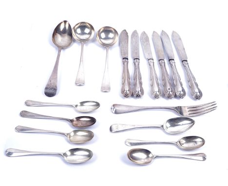 A GROUP OF SILVER TABLE FLATWARE (17)Comprising; a pair of sauce ladles, London 1910, five teaspoons, London 1909, one teaspo