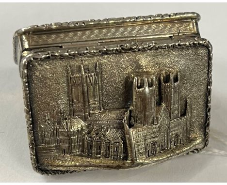 A SILVER LINCOLN CATHEDRAL VINAIGRETTEWith a floral and scroll pierced grille, the exterior otherwise engine turned, Birmingh