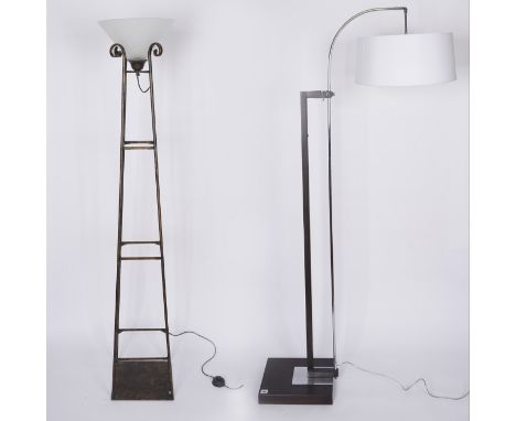 A SIMULATED ROSEWOOD AND CHROME STANDARD LAMP (2)ModernThe painted metal stand simulating rosewood with a curved chrome stem 