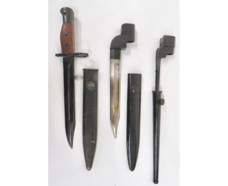 British No 5 MKI Jungle Carbine Bayonet 7 3/4 inch, single edged, clipped point blade. Narrow fuller. The forte stamped "R.F.