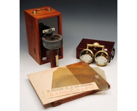 THE 'SESTREL' COMPASS by Henry Browne & Son Ltd, Barking and London contained within a wooden case with carrying handle, 27cm