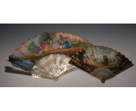 A FINE SMALL EUROPEAN FAN decorated figures in a landscape, perhaps Christchurch Oxford, with pierced enamel and filigrée str