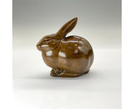 Adorable crouched rabbit crafted from the original master mold #6160 from 1928. Finished in a high-gloss brown glaze. Rookwoo