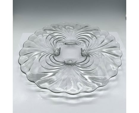 Beautiful vintage footed platter with swirl glass design. Issued: 20th centuryDimensions: 1.5"H x 15" dia. Manufacturer: Camb