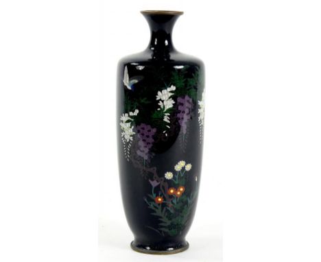 A JAPANESE CLOISONNÉ ENAMEL VASE DECORATED WITH A FINCH AND FLOWERS ON A MIDNIGHT BLUE GROUND, 18CM H, MEIJI PERIOD