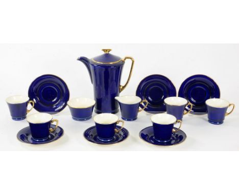 A FIELDINGS CROWN DEVON COBALT AND GILT COFFEE SET, COFFEE POT AND COVER 19CM H, CIRCA 1930