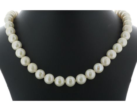 Freshwater cultured 8.5 - 9.0mm pearl necklace with gold plated silver clasp. Pearl quality AAA. This necklace is 18 inches l