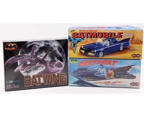 A Polar Lights and Tsukuda Hobby Co Ltd Batman related plastic kit group to include a Tsukuda 1/48 scale Batwing plastic kit,