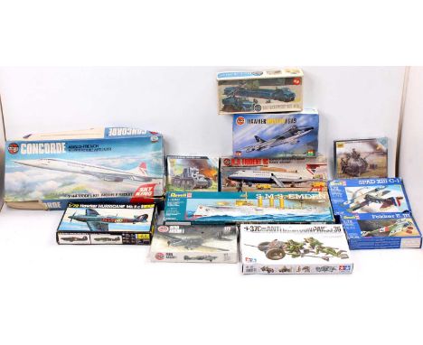 12 various boxed aircraft and military interest plastic kits to include Airfix, Italeri, Tamiya and others to include an Airf