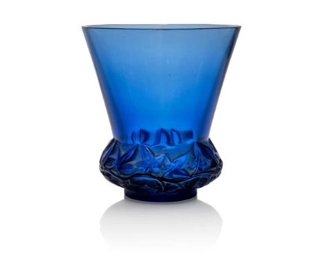 René Lalique (French 1860-1945) LIERRE VASE, NO. 1042  designed 1930blue, and white stainedstencilled R. LALIQUE FRANCE  Dime