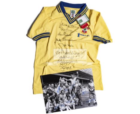 An autographed replica 1976 FA Cup Final Southampton jersey,superbly signed in black marker by 10, including captain Peter Ro