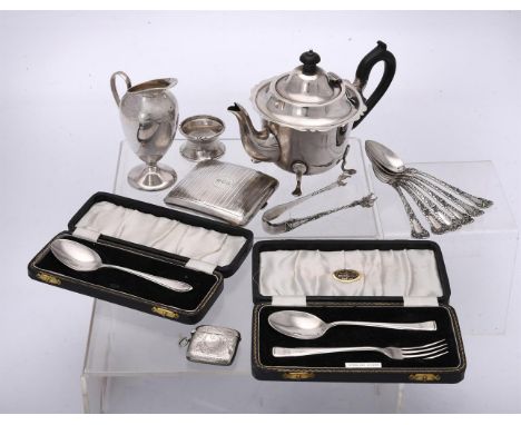 
	
		A collection of silver, including: an Edwardian shaped circular tea pot by Jones &amp; Crompton, Birmingham 1903, with a