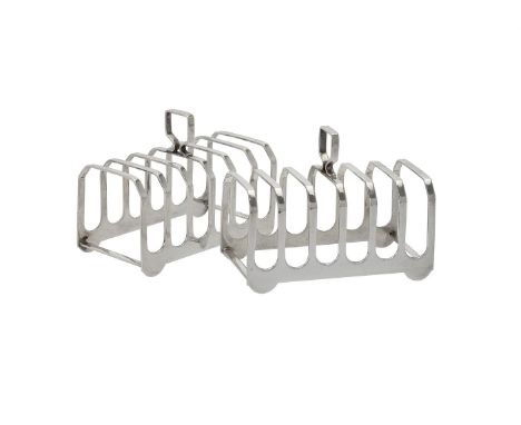 
	
		A pair of silver six division toast racks by Elkington &amp; Co., Birmingham 1965, with a loop handle, 11.5cm (4 1/2in) 