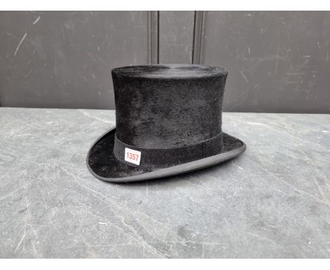 A vintage top hat,&nbsp;by 'Lincoln Bennett'. 