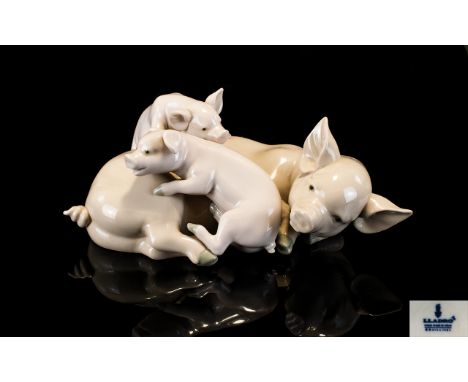 Lladro - Porcelain Group Figure ' Mother Pig with Piglets ' Model No 5228. Retired 1998. Size 7 x 4.5 Inches. 1st Quality & M