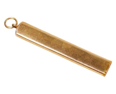 A 15ct gold fob pencil case top, with hook top and part engine turned rounded body, 6g, 7cm wide. (lacking pencil)